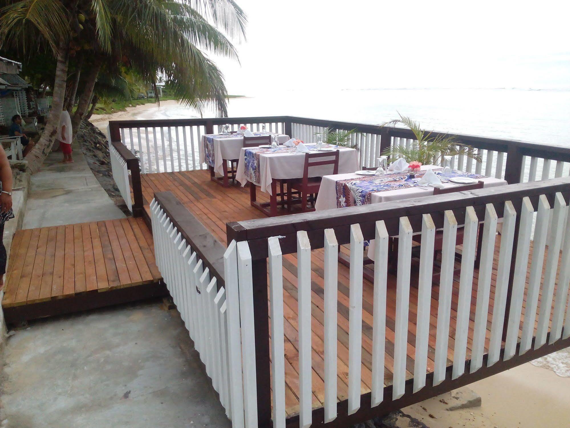 Vacations Beach Fale Hotel Manase Exterior photo